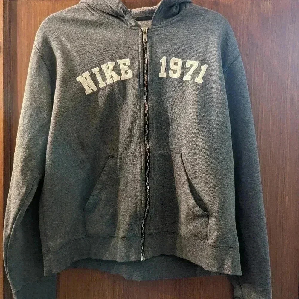 Nike Zippered Hoodie Unisex Child Large Size 12-14